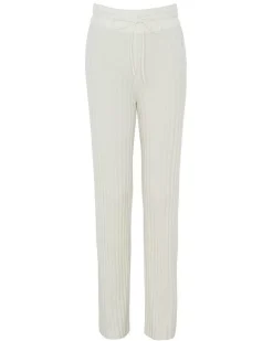 Kujten Pants & Shorts><noscript><img width=