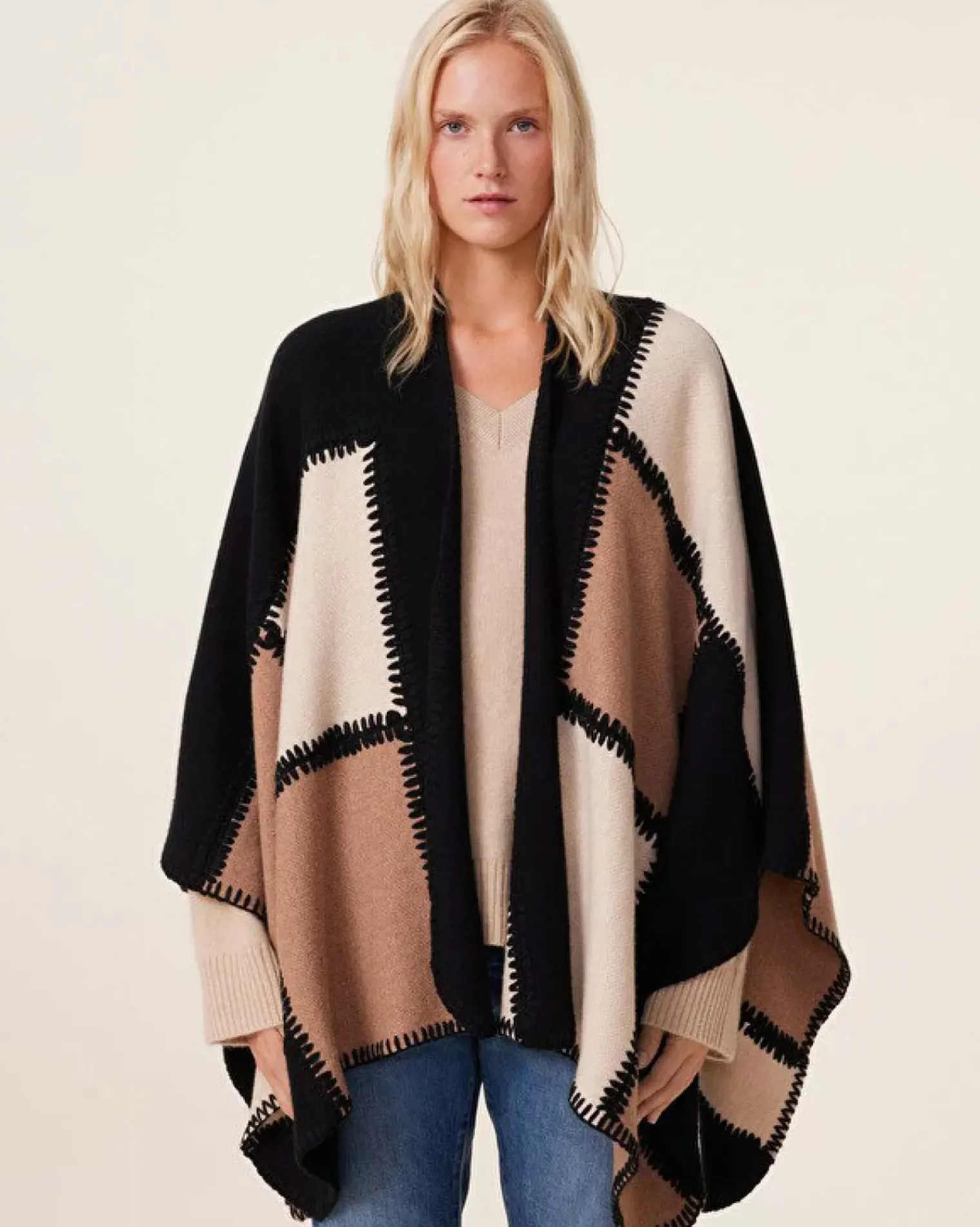 Kujten Capes & Ponchos>Woman Fringed Cashmere Cape, 4-Threads Noir