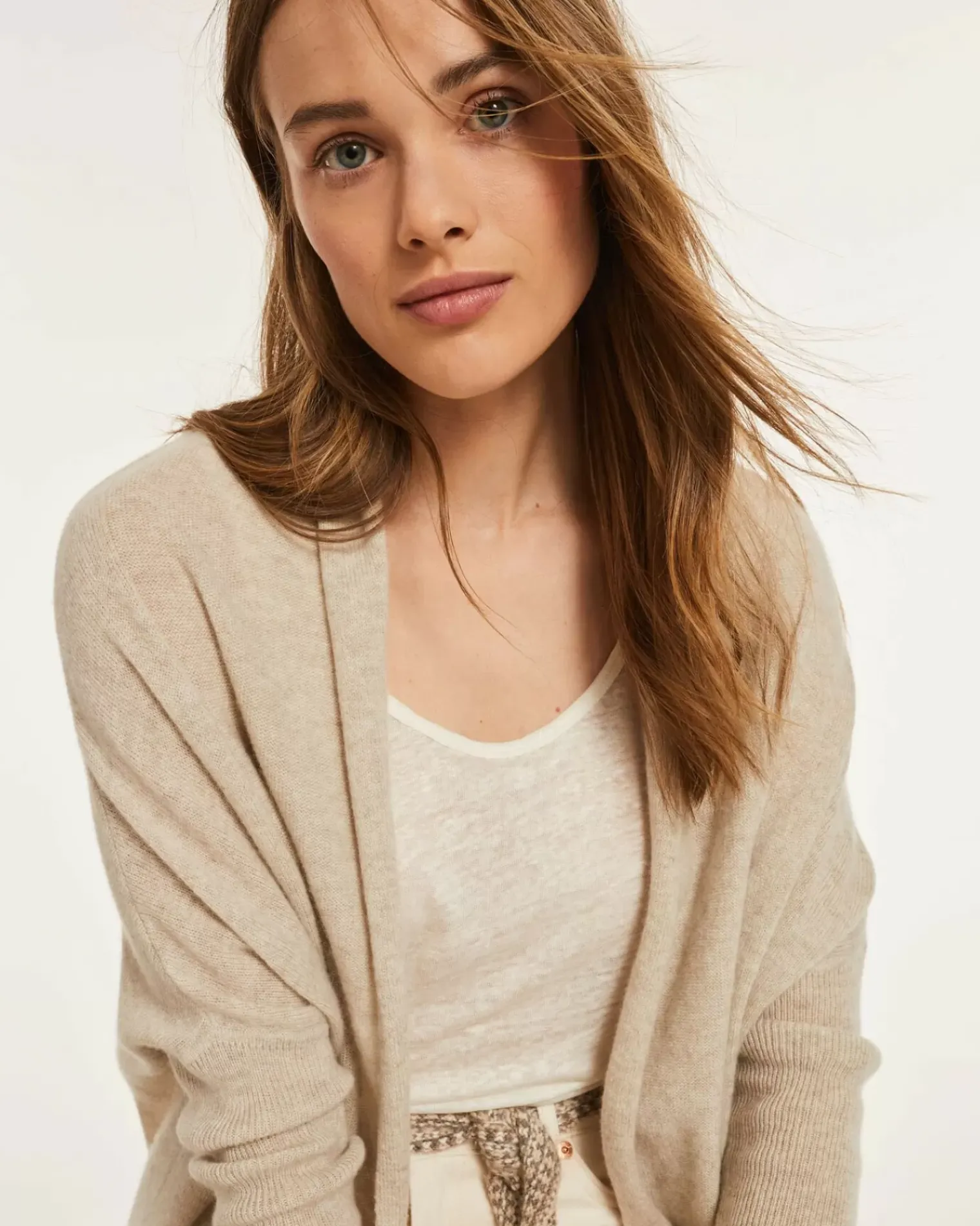 Kujten Jackets & Vests>Woman Shawl Collar Cashmere Vest Avoine