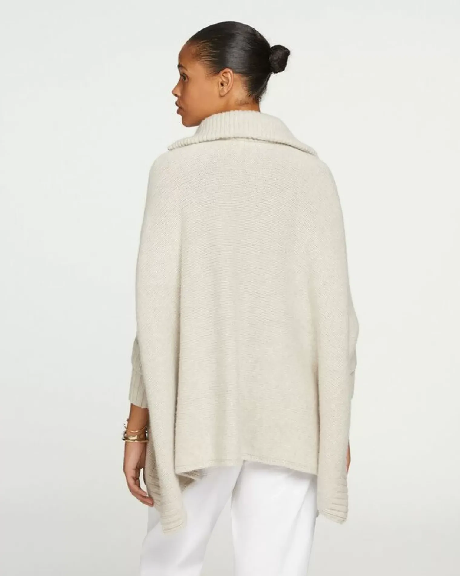 Kujten Capes & Ponchos>Women Cashmere Trucker Neck Poncho Avoine