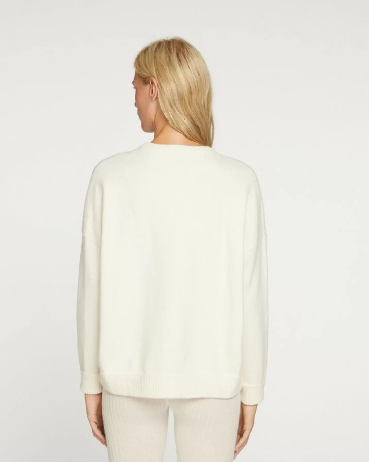 Kujten Sweaters & Sweatshirts>Women Oversized V-Neck Cashmere Sweater Blanc