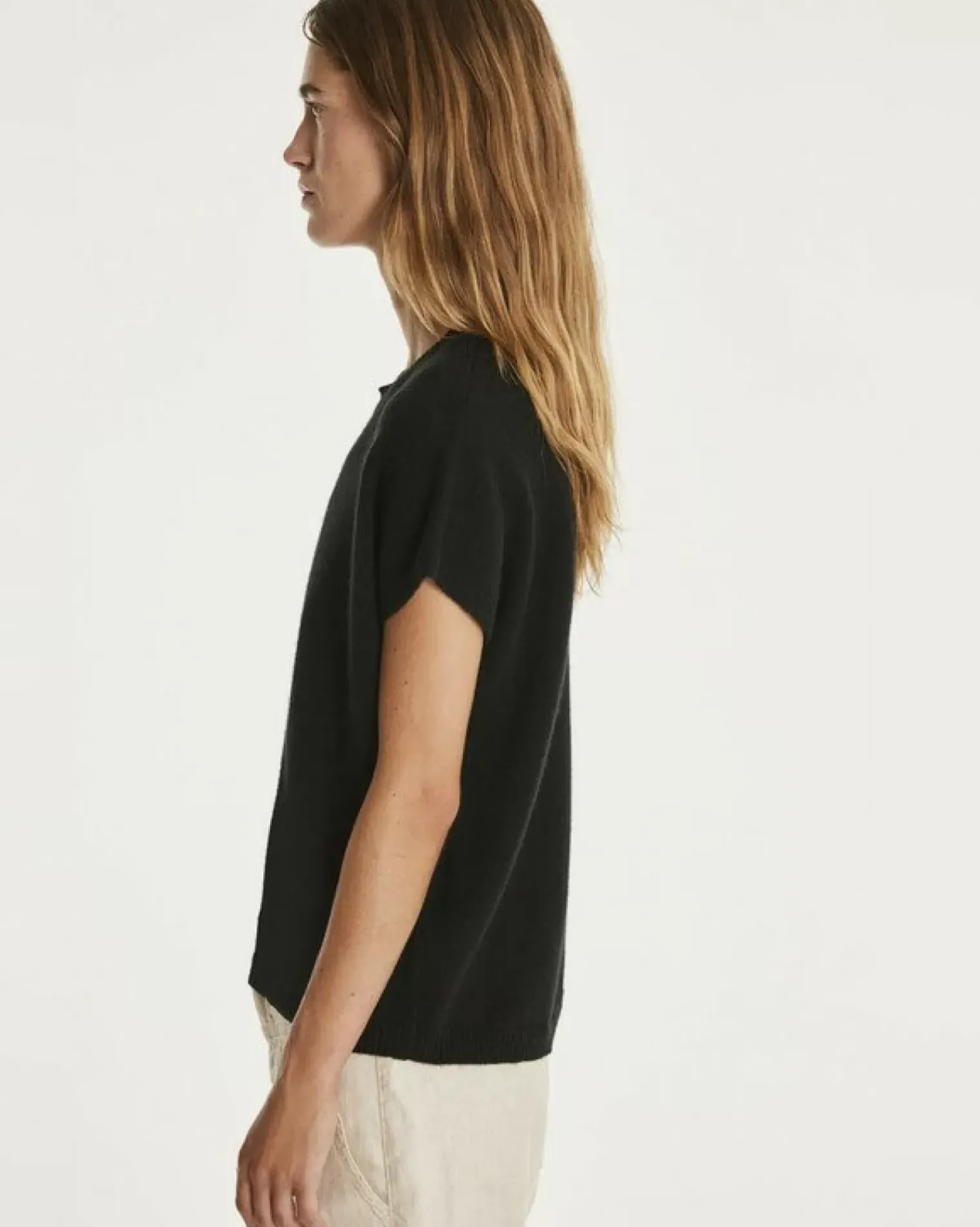 Kujten Sweaters & Sweatshirts>Women Round Neck Cashmere Sweater Noir