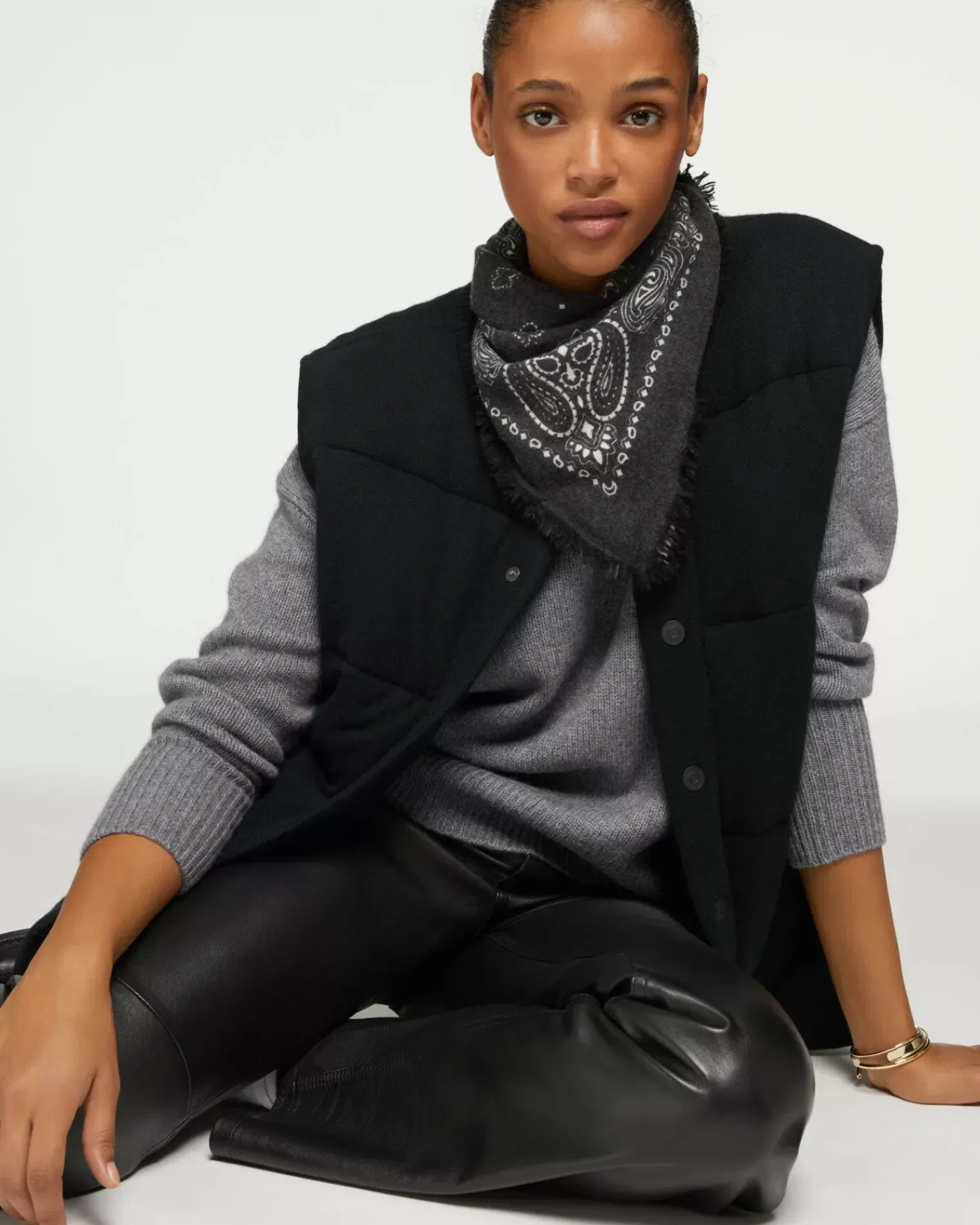 Kujten Coats>Women Sleeveless Cashmere Jacket Noir