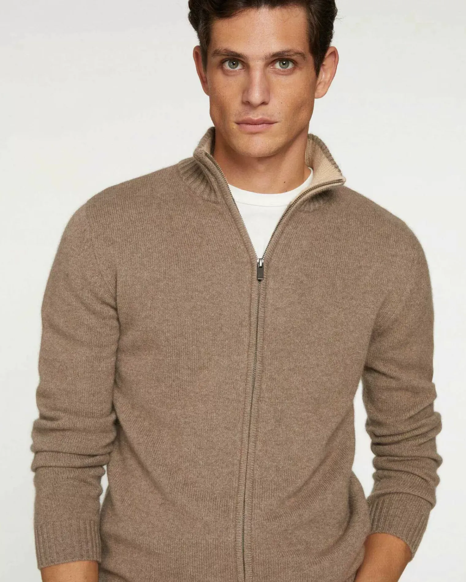 Kujten Jackets & Vests>Zipped Trucker Collar Man Cashmere Vest, 4-Threads Beige Taupe